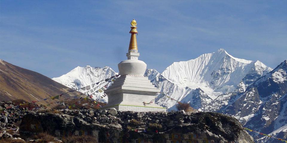 Langtang Ganjala Pass Trekking