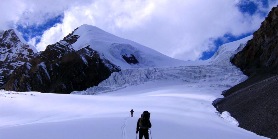 Saribung Peak Climbing