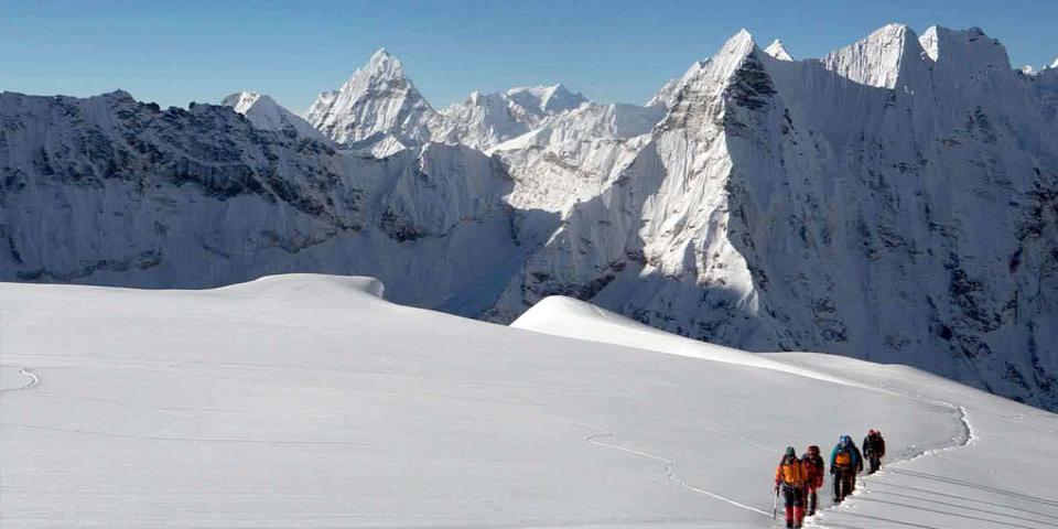 Yala Peak Climbing