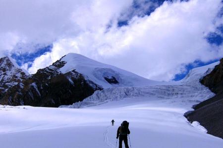 Saribung Peak Climbing