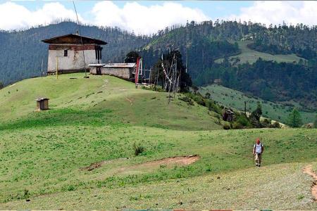 Tsaluna or Druk Path Trek